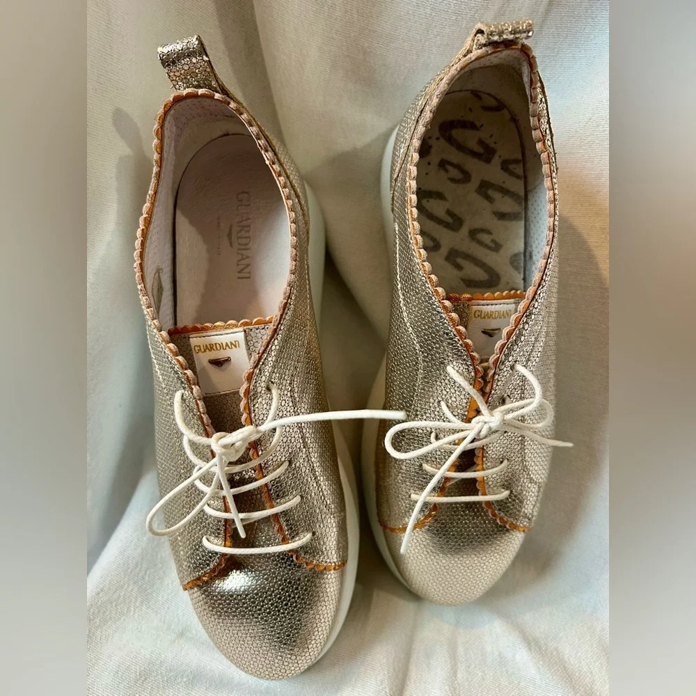Alberto Guardiani Metallic Silver Gold Platform Sneakers Scallop Trim EU 40 US 9